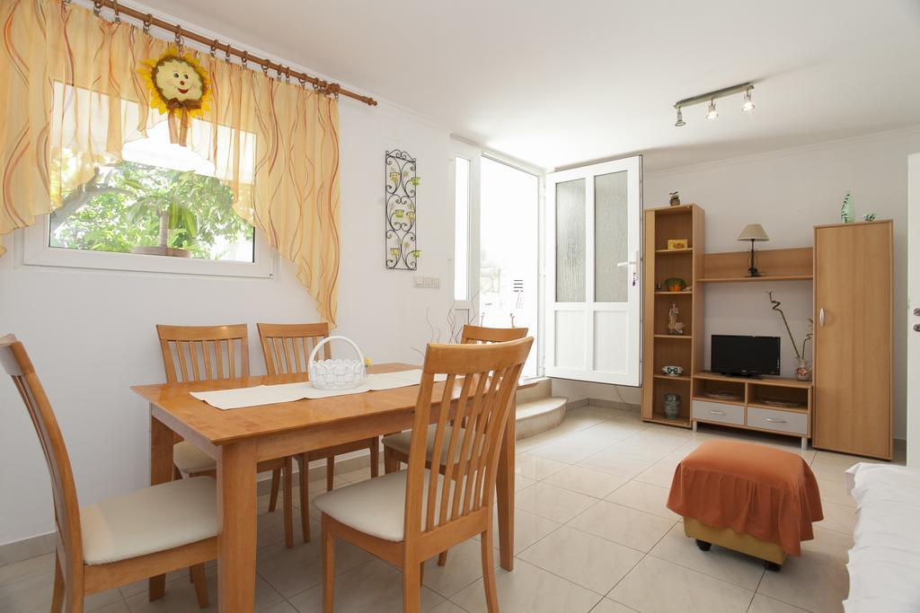 Guest House Mara 벨라루카 외부 사진