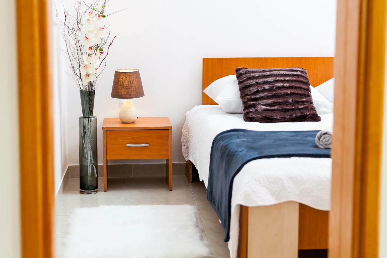 Guest House Mara 벨라루카 외부 사진