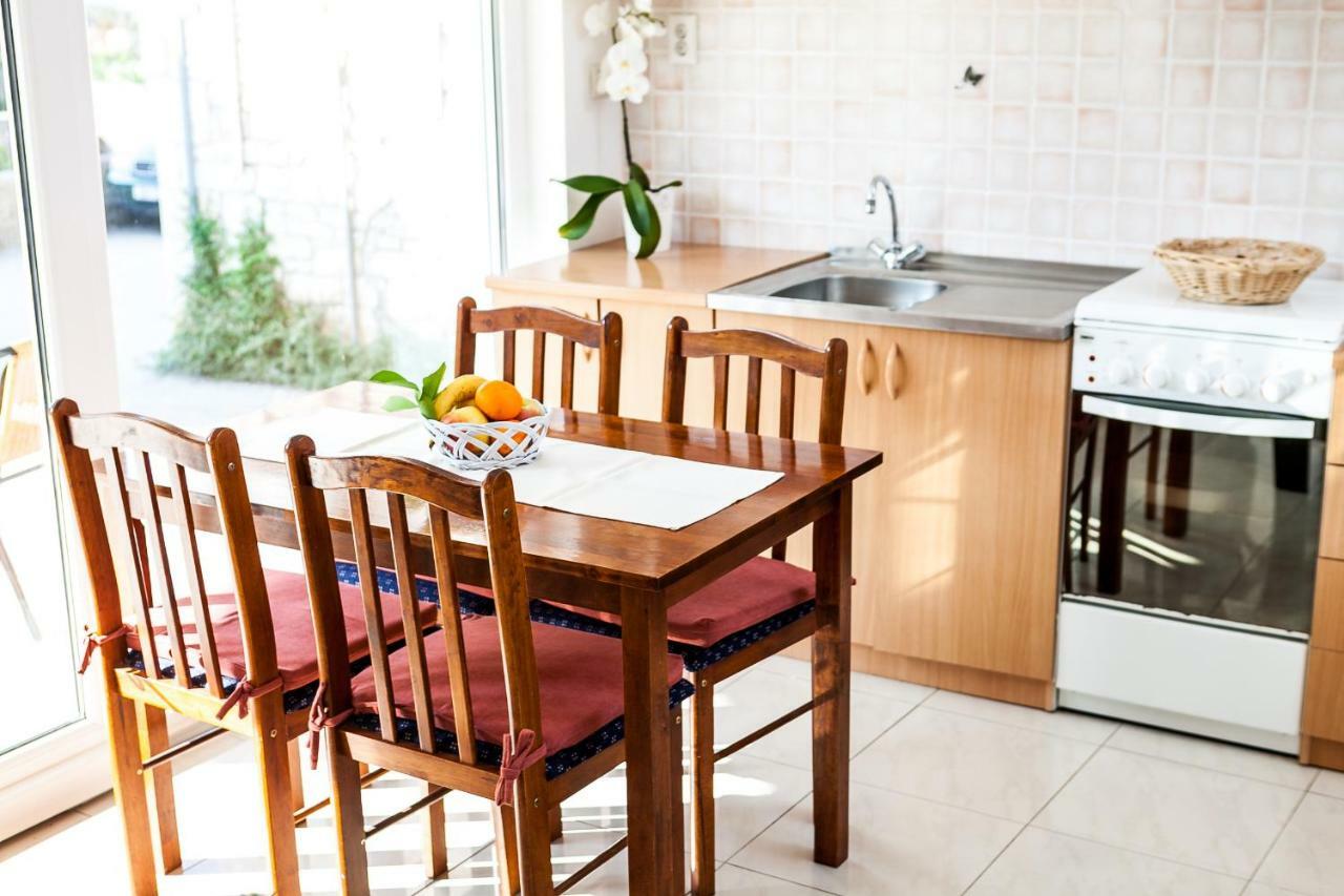 Guest House Mara 벨라루카 외부 사진