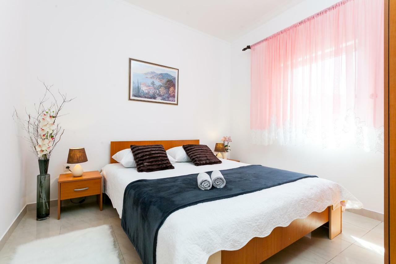 Guest House Mara 벨라루카 외부 사진