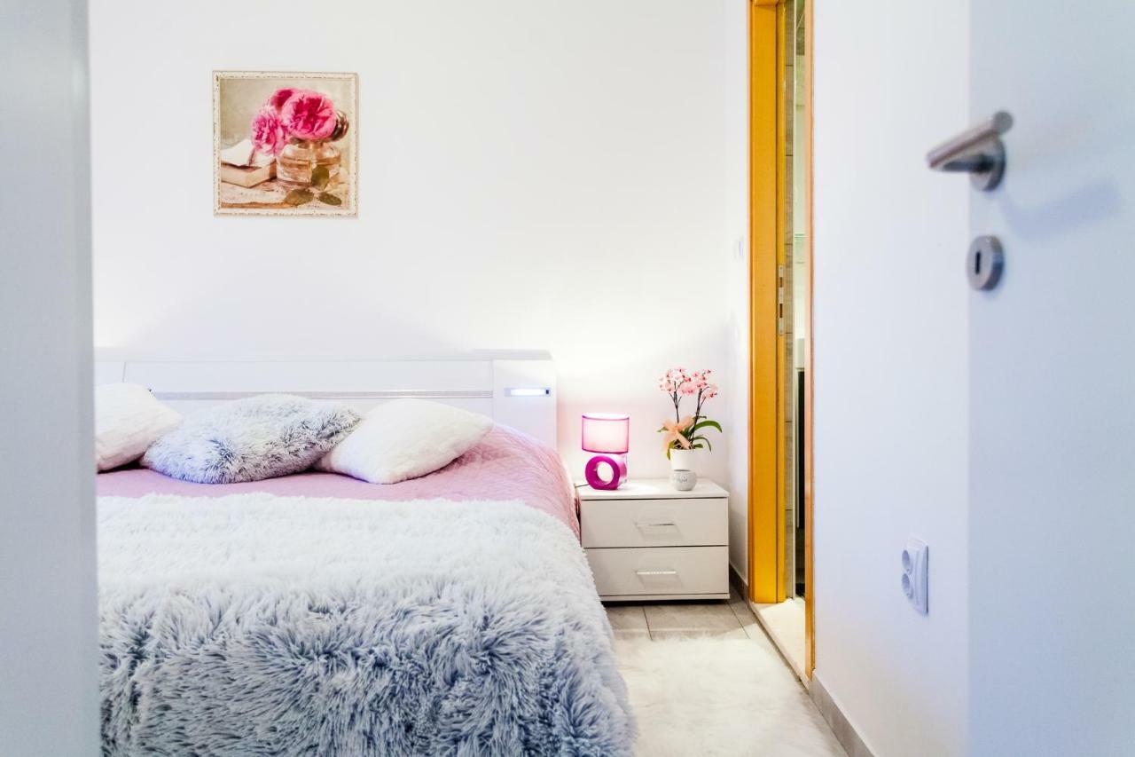 Guest House Mara 벨라루카 외부 사진