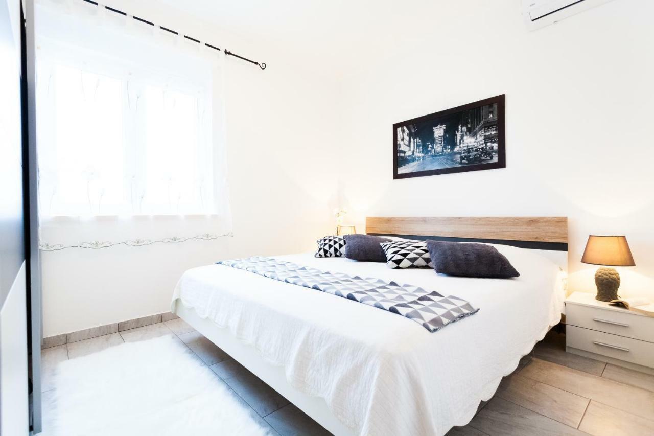 Guest House Mara 벨라루카 외부 사진